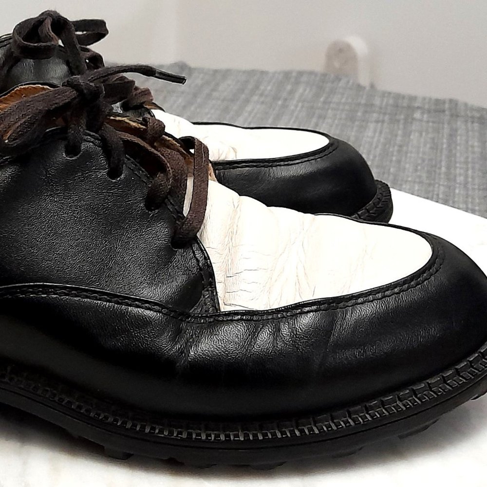 Nike Women's Golf Shoes - Bella Last Size 6 Black and White